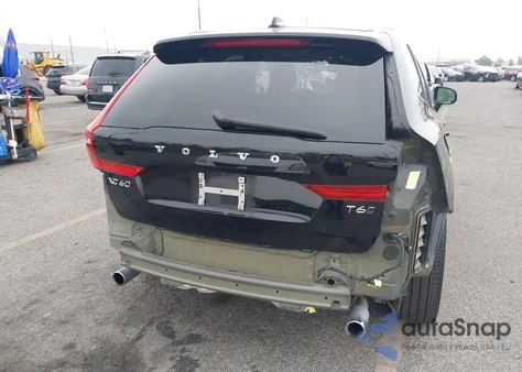 2019 Volvo Xc60 T6 Momentum из США, поврежденный, VIN LYVA22RK8KB229949